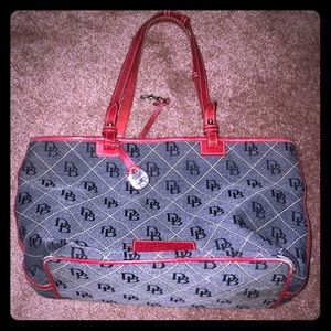 ❤️Dooney & Bourke tote!